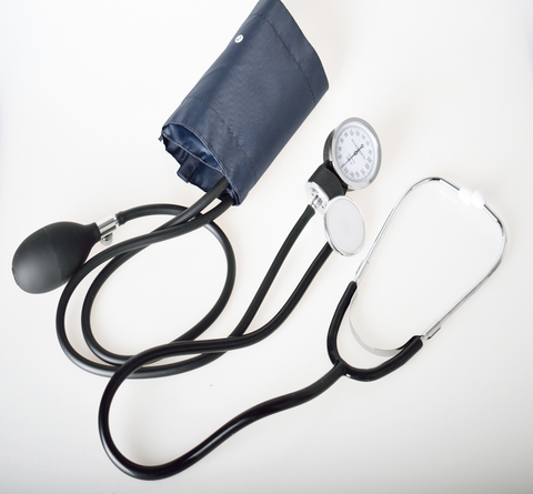 Manual blood pressure watch with stethoscope